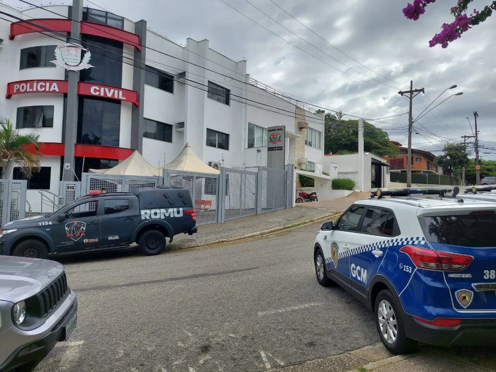 GCM detém rapaz na Vila Barão por descumprimento de medida judicial