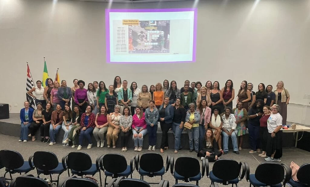 Secretaria da Mulher proporciona treinamento a participantes da próxima “Expo Mulheres Empreendedoras” que acontece na véspera do Dia das Mães