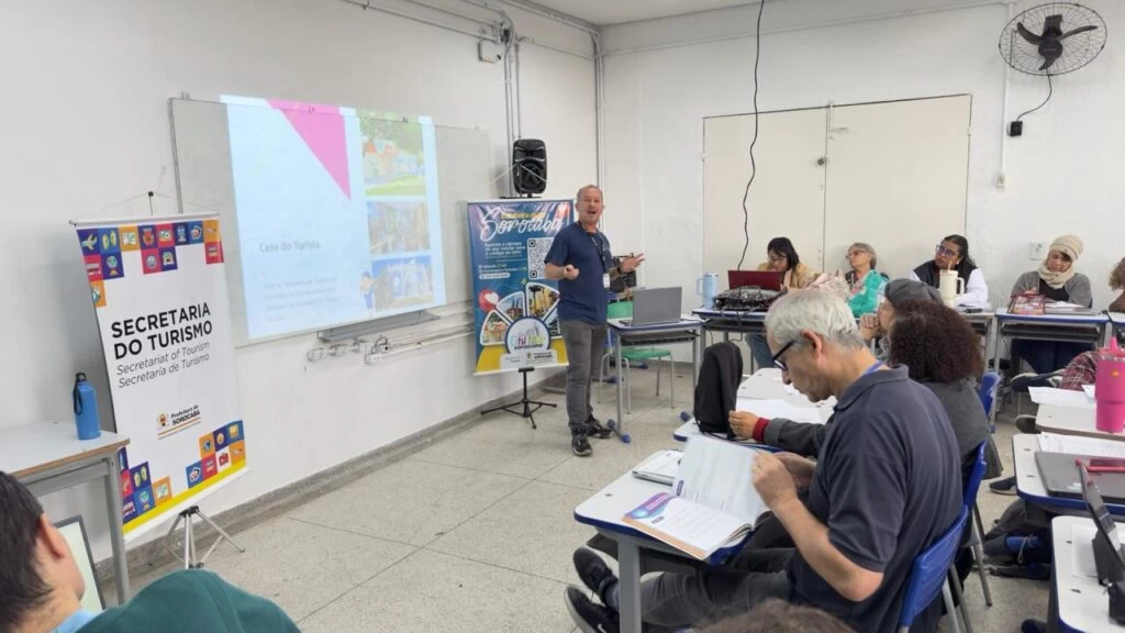 “Turismo vai à escola” leva capacitação sobre atrativos de Sorocaba a educadores da Zona Norte