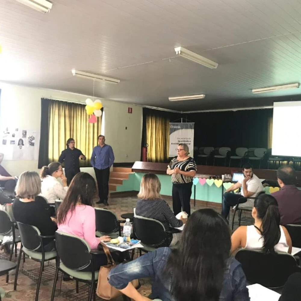 Sias realiza oficina de capacitação para funcionários das unidades de Cras