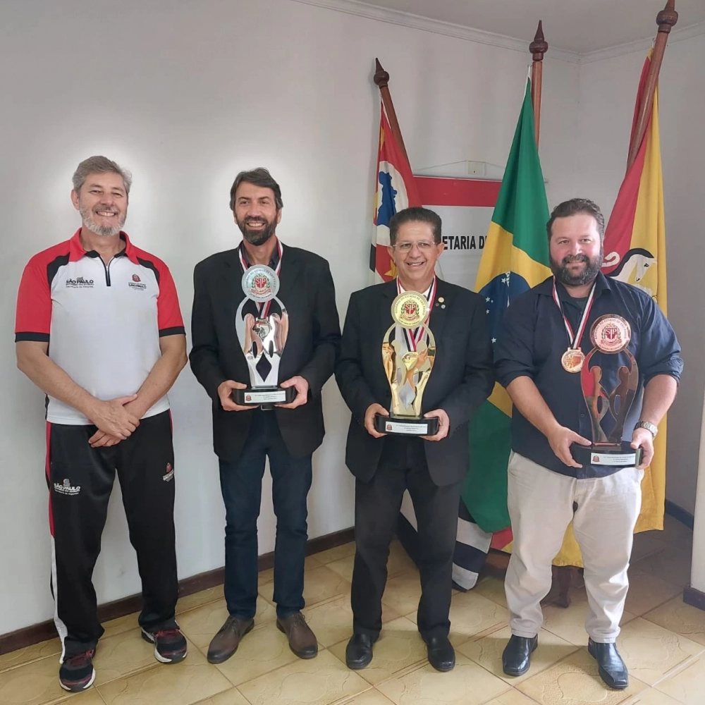 Sorocaba recebe troféu de campeão geral dos Jogos Regionais 2022