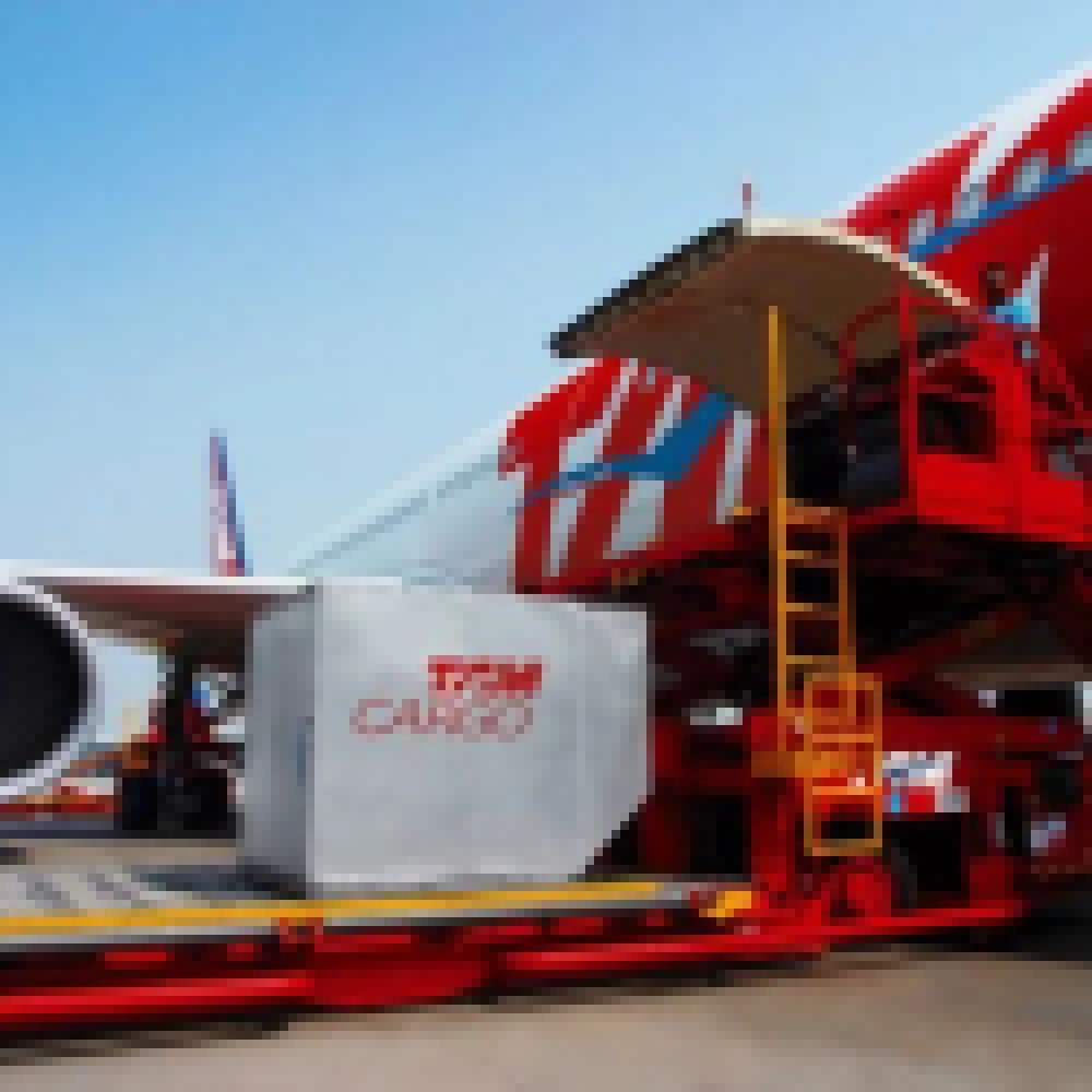 TAM Cargo inaugura na Zona Norte novo galpão que amplia capacidade em 200%