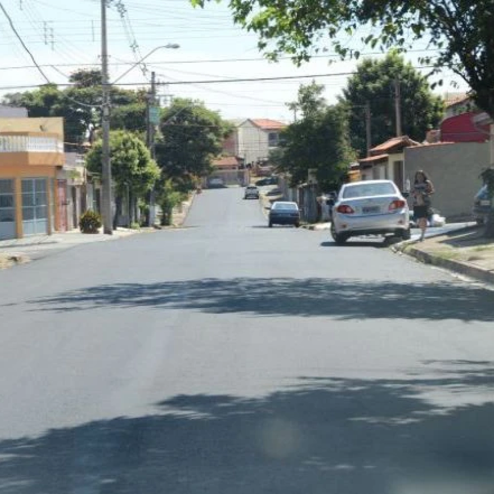 Terminam os recapes das ruas do bairro do Éden