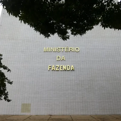 Fazenda alerta sobre falso site do Novo Desenrola