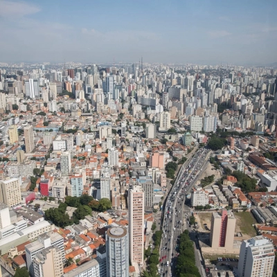 Previsão do tempo para domingo (06), em SP: dia inicia com predomínio de sol entre poucas nuvens