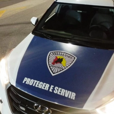 GCM apreende 1,2 mil porções de drogas e detém adolescente no Jardim Jatobá