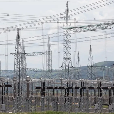 Aneel prevê três leilões de transmissão de energia em 2027