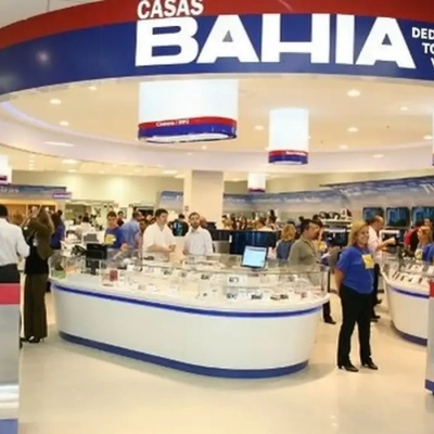 Justiça suspende demissões em massa de trabalhadores das Casas Bahia