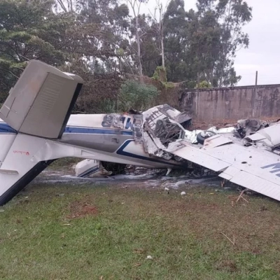 Queda de monomotor deixa dois mortos em Marília, interior de São Paulo