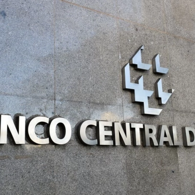 Banco Central e Receita Federal são autorizados a realizar concursos