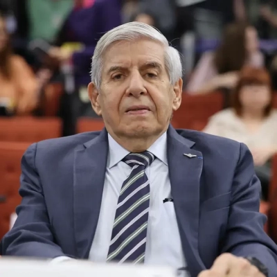 Moraes manda Heleno passar por perícia médica em 15 dias