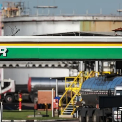 Petrobras aumenta diesel, mas subsídio mantém valor final; entenda