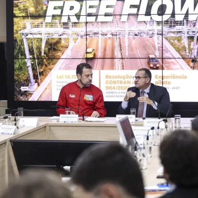 Governo suspende 3,4 milhões de multas por não pagar pedágio