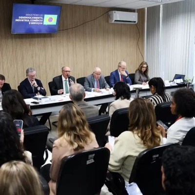 Setores atingidos por tarifaço dos EUA terão novo plano de socorro