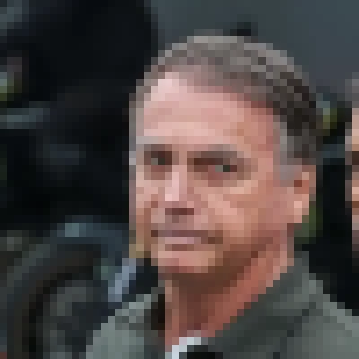 Após retirada de lesões da pele, Bolsonaro volta à prisão domiciliar