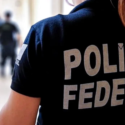 PF faz operação contra fraudes no registro de armas de colecionadores