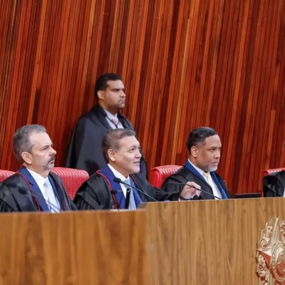TSE anula votos de Garotinho, e Ruas vence governo do Rio no 1º turno