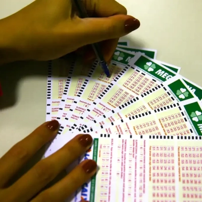 Mega-Sena acumula novamente e prêmio principal vai para R$ 62 milhões