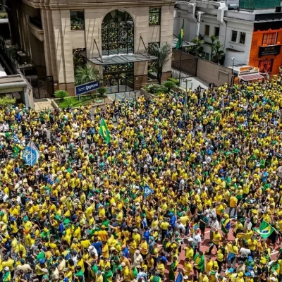 Campanha de Flávio Bolsonaro realiza manifestação na Paulista