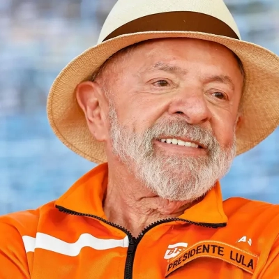 Lula cita feminicídios e cobra luta de homens contra a violência