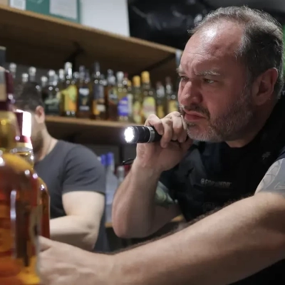 Carnaval: metanol em bebidas liga sinal de alerta nos estados