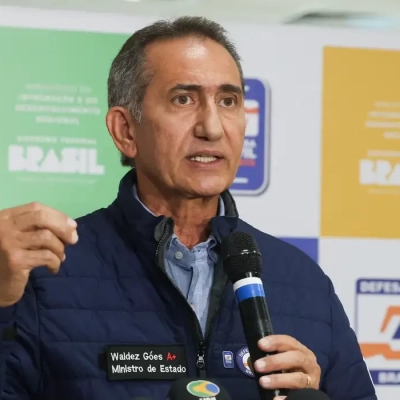 Governo anuncia envio de equipes para região destruída por ciclone