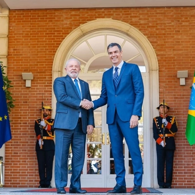 Na Espanha, Lula defende criação de um G20 da Paz