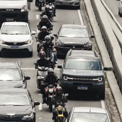 Justiça manda prefeitura de São Paulo liberar Uber Moto