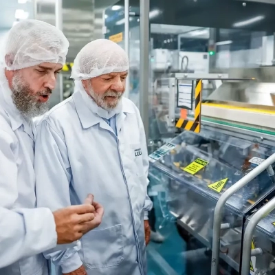 Lula diz que Estado deve garantir acesso a medicamentos