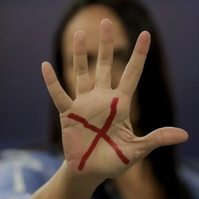 Ligue 180 pode ser obrigatório em notícias de violência contra mulher