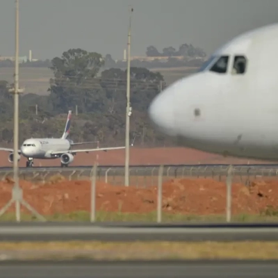 Após ameaça de bomba, voo da Latam de Brasília a São Paulo é adiado