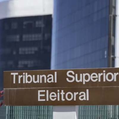 TSE julga liminar que suspendeu pesquisa desfavorável a Flávio