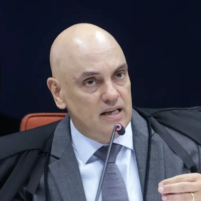 Moraes autoriza oitiva de Bolsonaro sobre material achado no Alvorada
