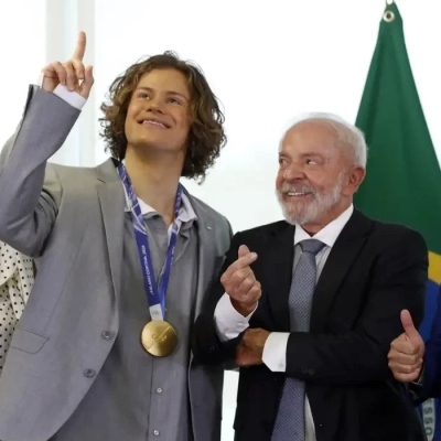 Lula recebe Lucas Pinheiro, medalha de ouro nos Jogos de Inverno