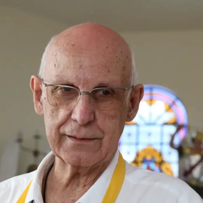 Igreja manda padre Júlio deixar de transmitir missas na internet