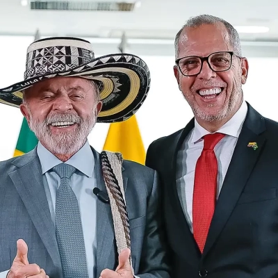 Lula recebe credenciais de nove novos embaixadores