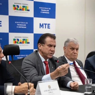 Taxistas pedem ao governo linha de crédito para renovação de frota