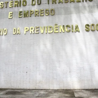 Brasil cria 85,8 mil vagas de trabalho em novembro