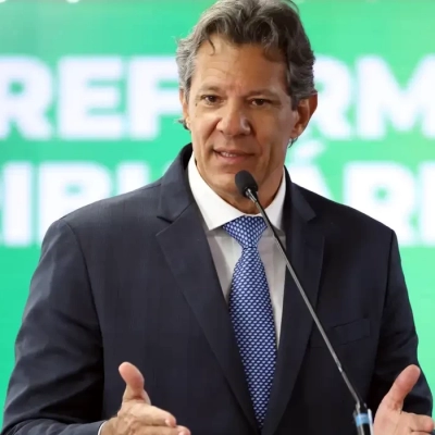 Problema da dívida pública está nos juros, não no déficit, diz Haddad