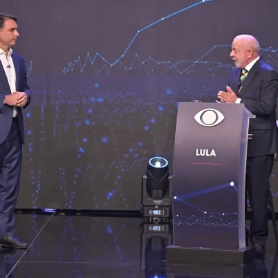 Lula e Flávio fazem primeiro debate das eleições na TV Band
