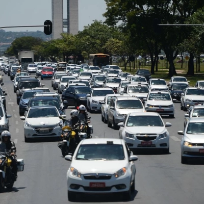 Crédito para carros de aplicativo tem teto elevado para R$ 200 mil