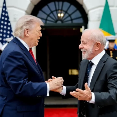 "Ninguém respeita lambe-botas", diz Lula sobre reunião com Trump