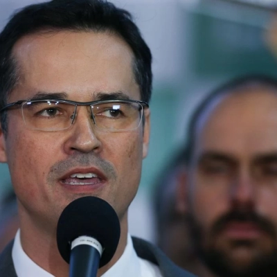 Deltan paga indenização a Lula por PowerPoint da Lava Jato