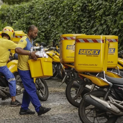 Tesouro aprova empréstimo de R$ 12 bilhões para os Correios