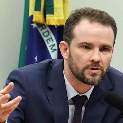 Lula pede a Durigan que avalie possíveis prejuízos de medidas dos EUA