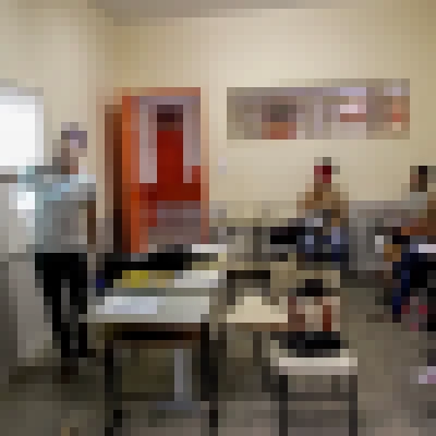 Incentivo para estudantes permanecerem no ensino médio é aprovado