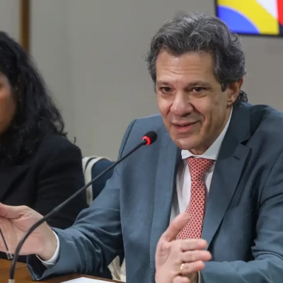 Haddad pede que Congresso enfrente problema dos supersalários