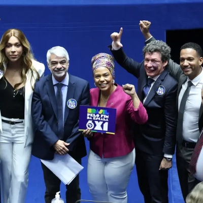 CUT elogia fim da “massacrante” 6x1; CNI quer revisar PEC aprovada