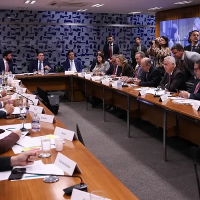 Câmara: governo retira urgência do fim da escala 6x1 e destrava pauta