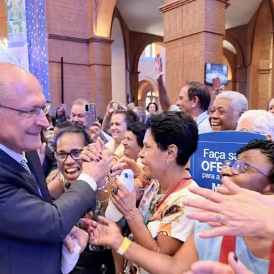 Em Aparecida, Alckmin pede isenção da Justiça Eleitoral